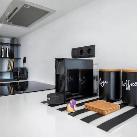 Amenti Horizon View Daire Agkidia